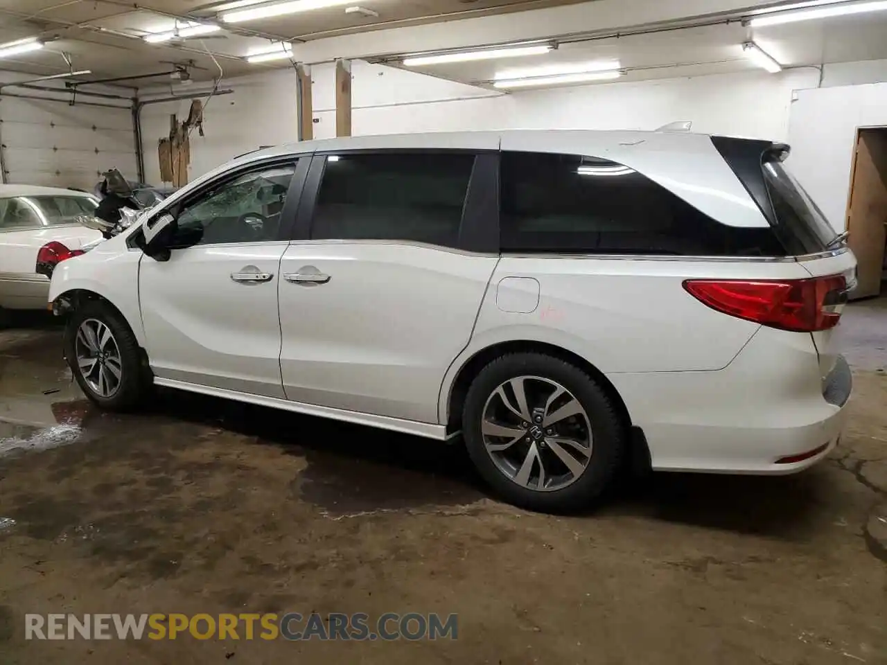 2 Photograph of a damaged car 5FNRL6H86NB047165 HONDA ODYSSEY 2022