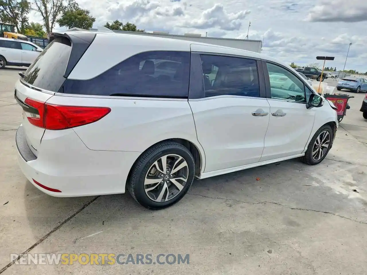 3 Photograph of a damaged car 5FNRL6H87NB020170 HONDA ODYSSEY 2022