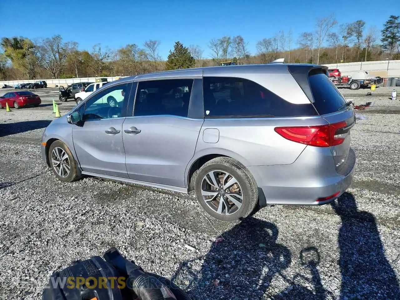 2 Photograph of a damaged car 5FNRL6H88NB010439 HONDA ODYSSEY 2022