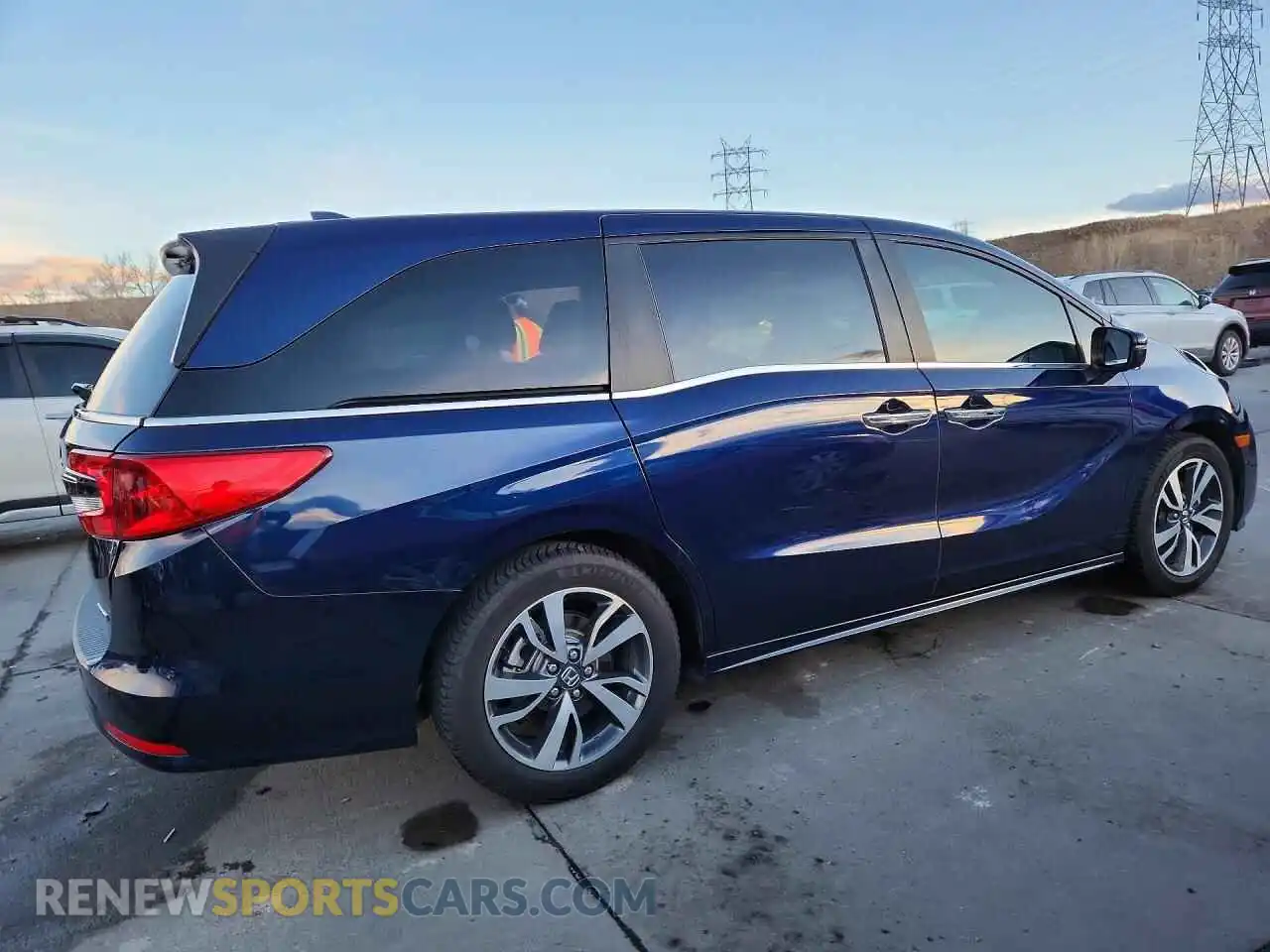 3 Photograph of a damaged car 5FNRL6H89NB067930 HONDA ODYSSEY 2022