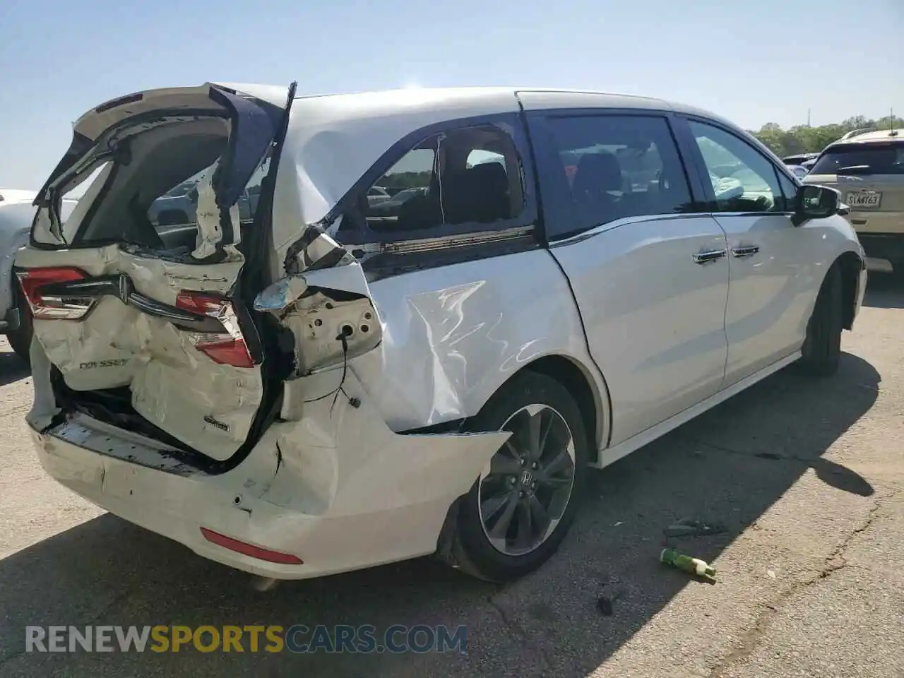 3 Photograph of a damaged car 5FNRL6H8XNB501482 HONDA ODYSSEY 2022