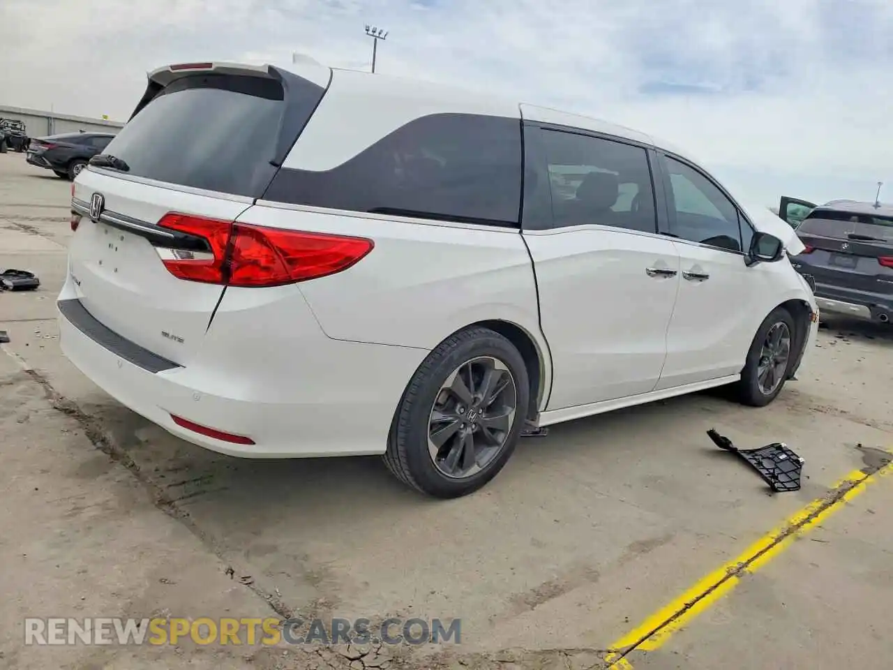 3 Photograph of a damaged car 5FNRL6H90NB015790 HONDA ODYSSEY 2022