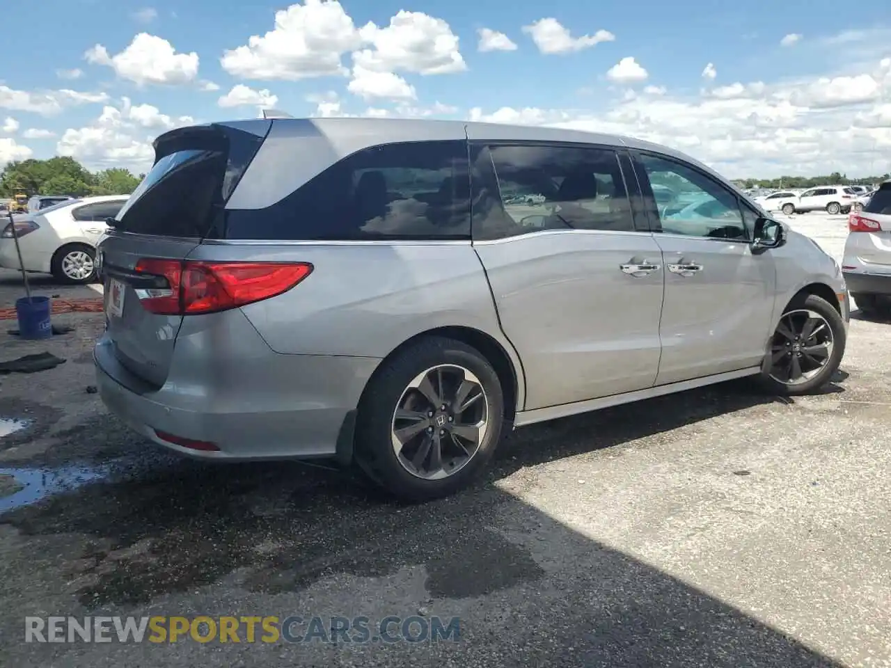 3 Photograph of a damaged car 5FNRL6H92NB012339 HONDA ODYSSEY 2022