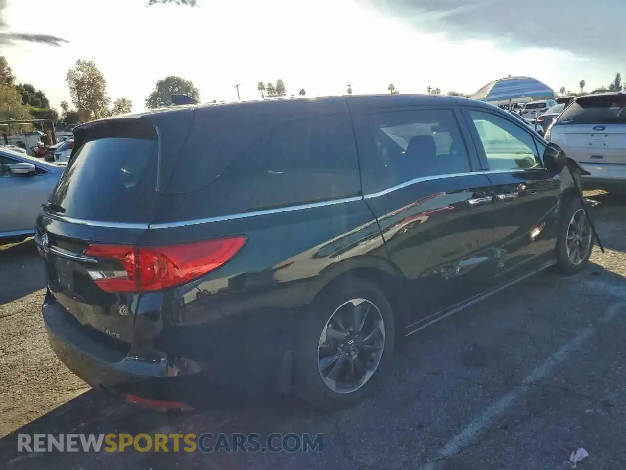 3 Photograph of a damaged car 5FNRL6H93NB054003 HONDA ODYSSEY 2022