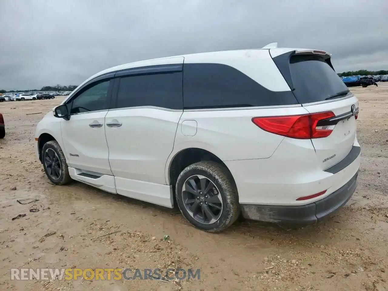 2 Photograph of a damaged car 5FNRL6H93NB066040 HONDA ODYSSEY 2022