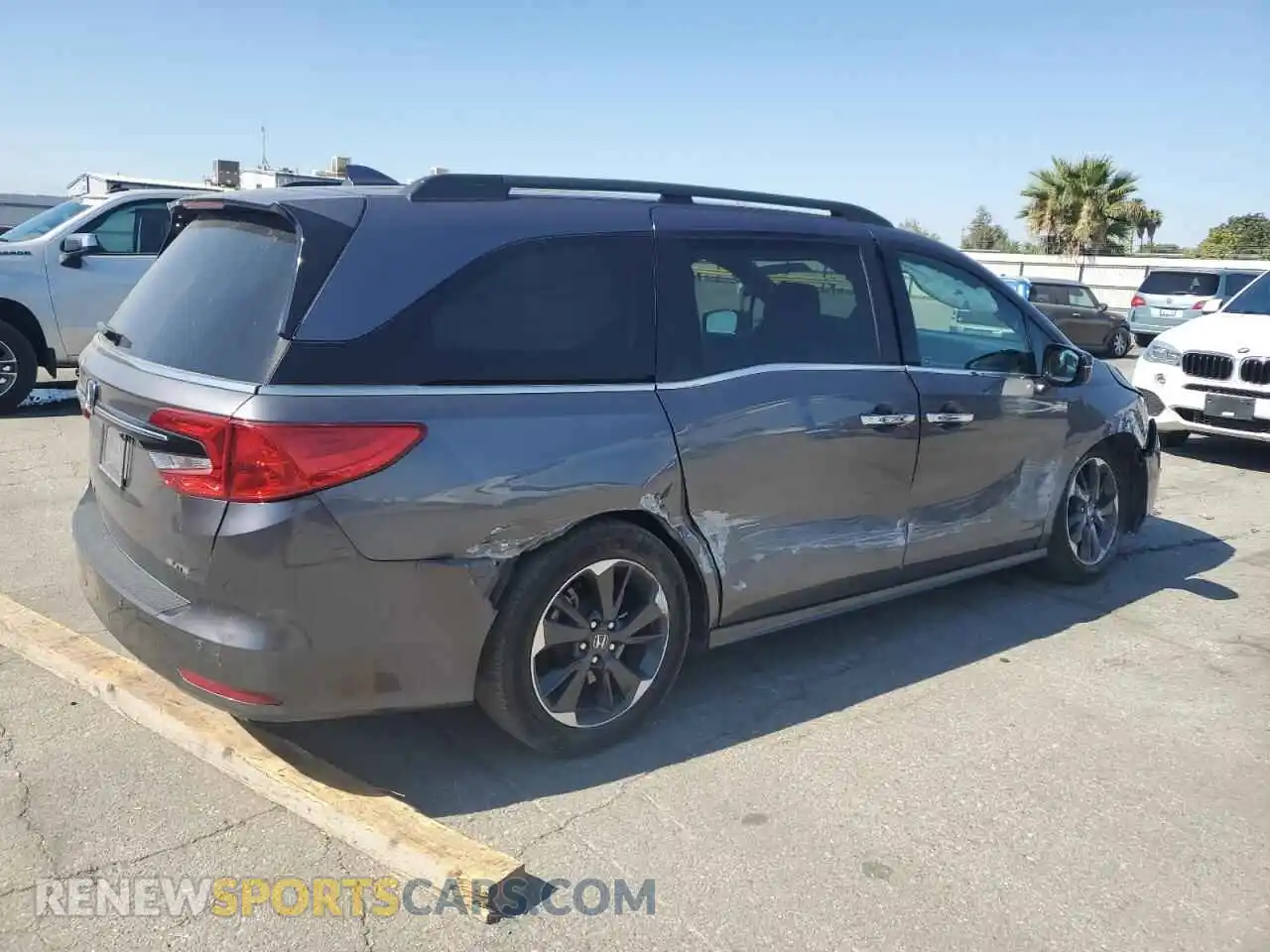 3 Photograph of a damaged car 5FNRL6H96NB023828 HONDA ODYSSEY 2022