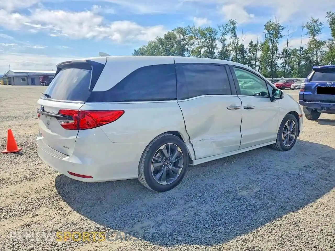 3 Фотография поврежденного автомобиля 5FNRL6H96NB061320 HONDA ODYSSEY 2022