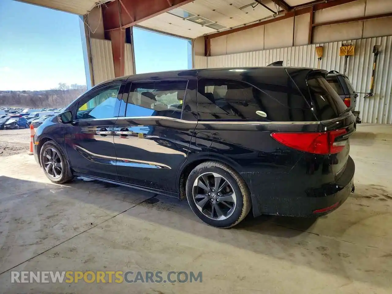 2 Photograph of a damaged car 5FNRL6H97NB042890 HONDA ODYSSEY 2022