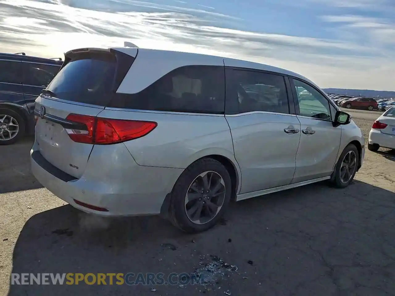 3 Photograph of a damaged car 5FNRL6H9XNB057352 HONDA ODYSSEY 2022