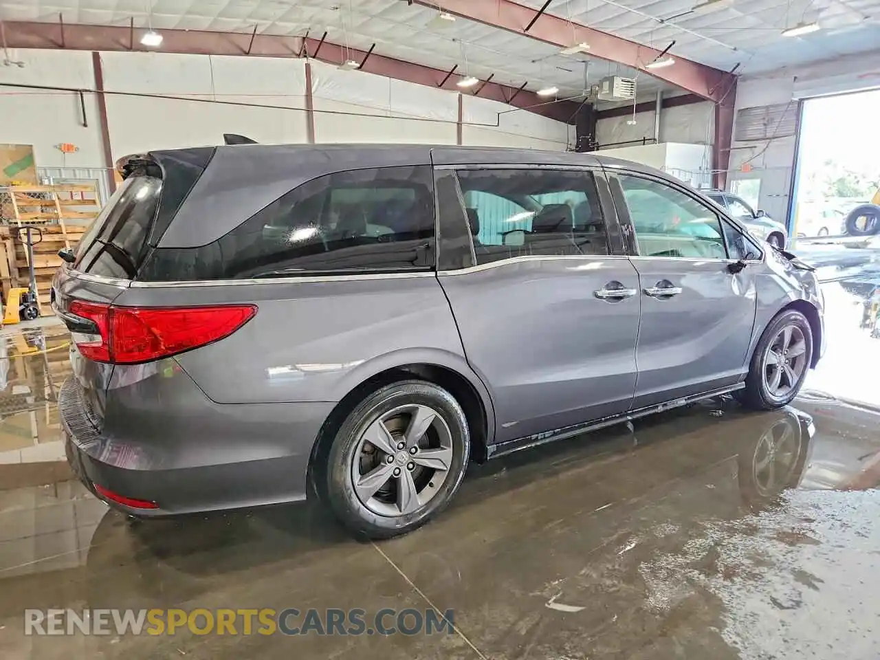 3 Photograph of a damaged car 5FNRL6H54PB015386 HONDA ODYSSEY 2023