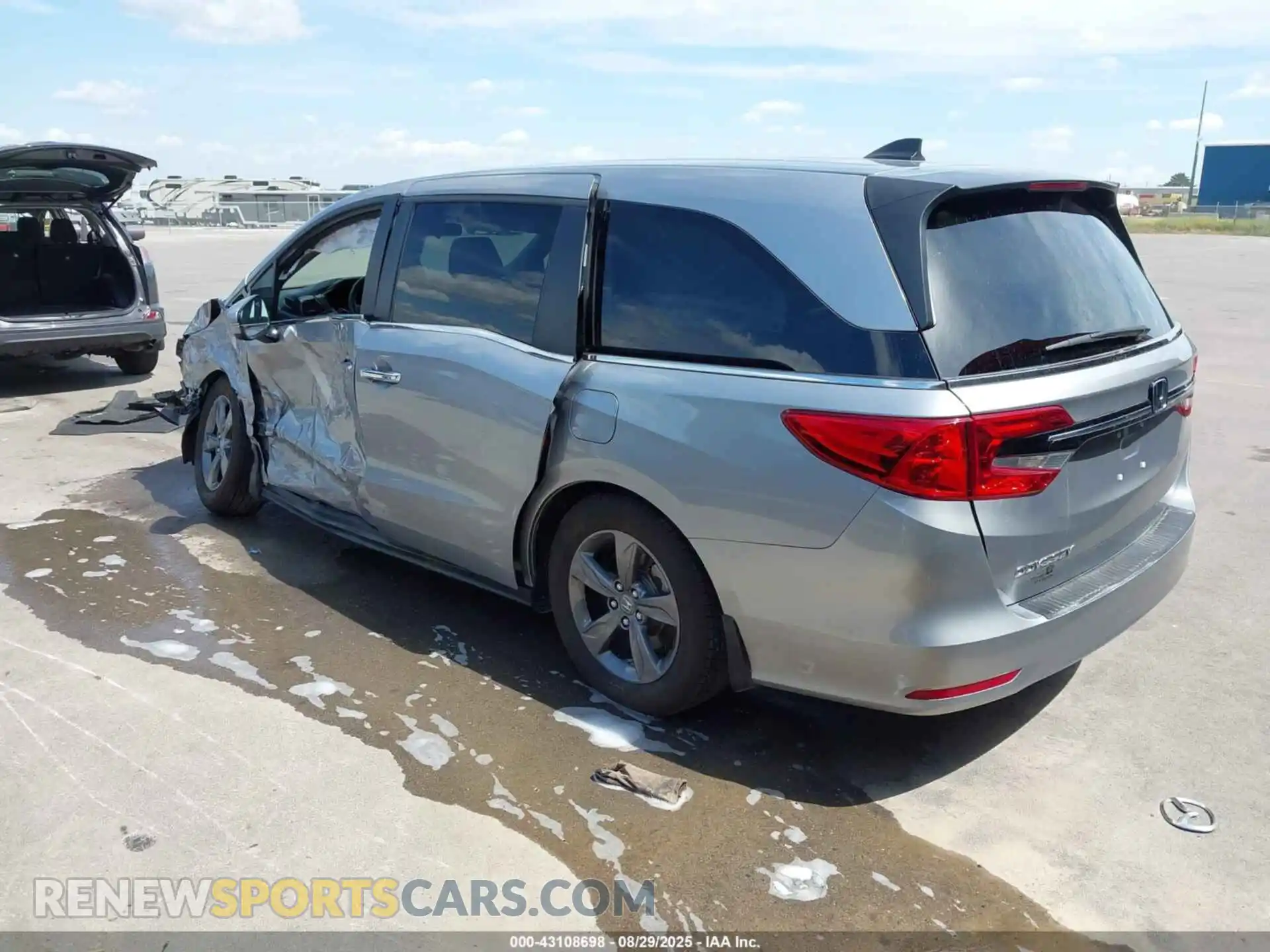 3 Photograph of a damaged car 5FNRL6H56PB056375 HONDA ODYSSEY 2023