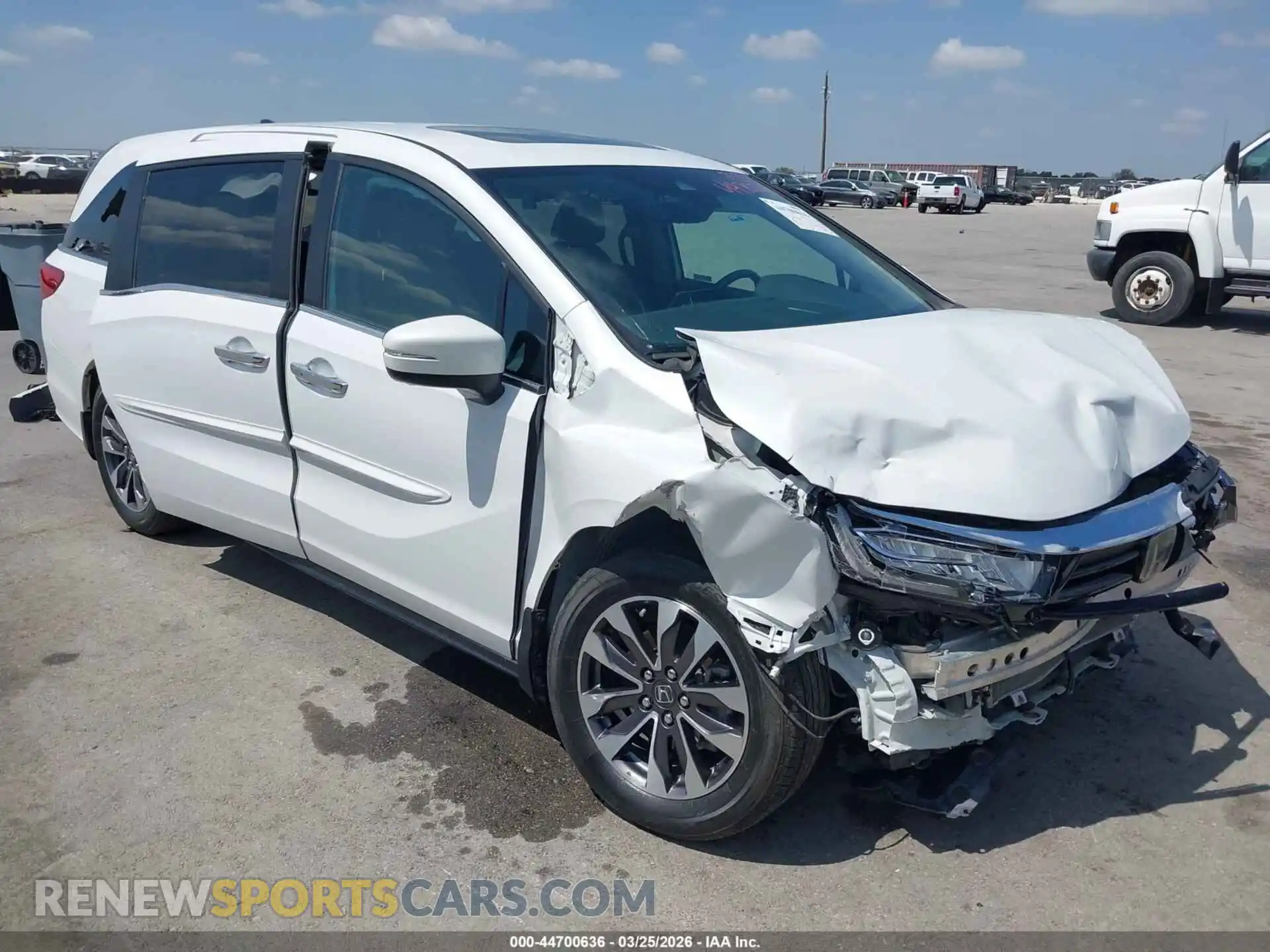 1 Photograph of a damaged car 5FNRL6H64PB031127 HONDA ODYSSEY 2023