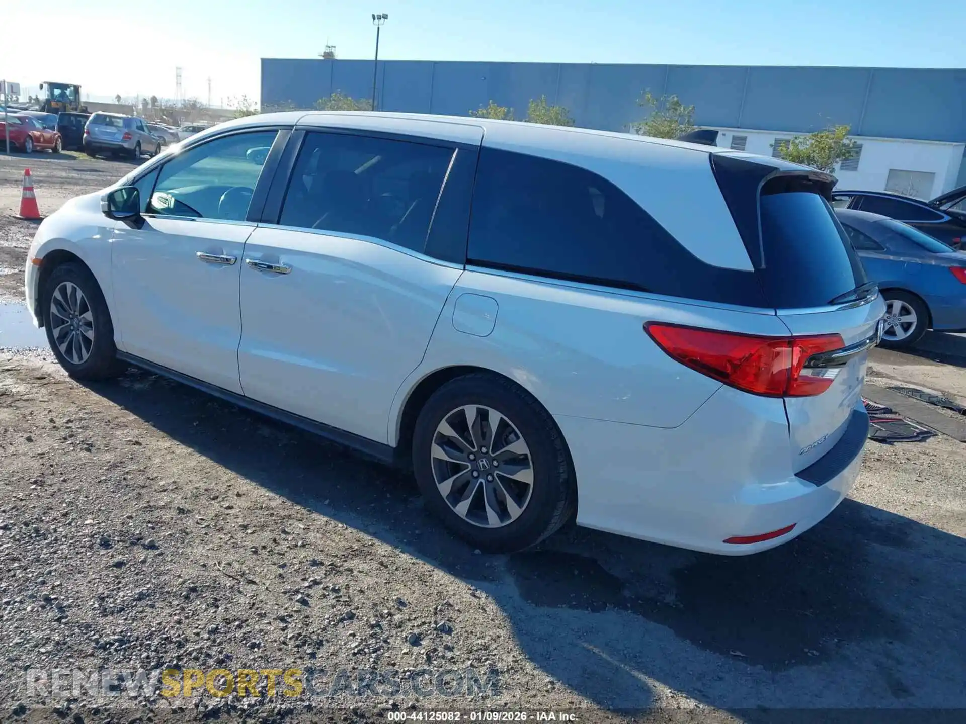 3 Photograph of a damaged car 5FNRL6H65PB044338 HONDA ODYSSEY 2023