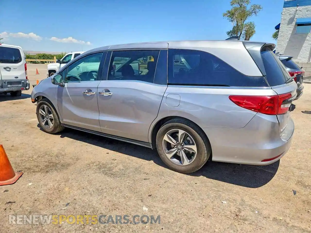 2 Photograph of a damaged car 5FNRL6H66PB033901 HONDA ODYSSEY 2023
