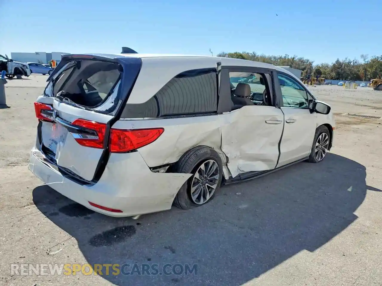 3 Фотография поврежденного автомобиля 5FNRL6H66PB077803 HONDA ODYSSEY 2023
