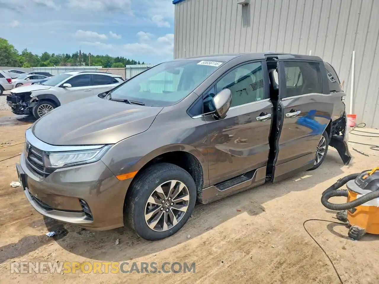 1 Фотография поврежденного автомобиля 5FNRL6H67PB016993 HONDA ODYSSEY 2023