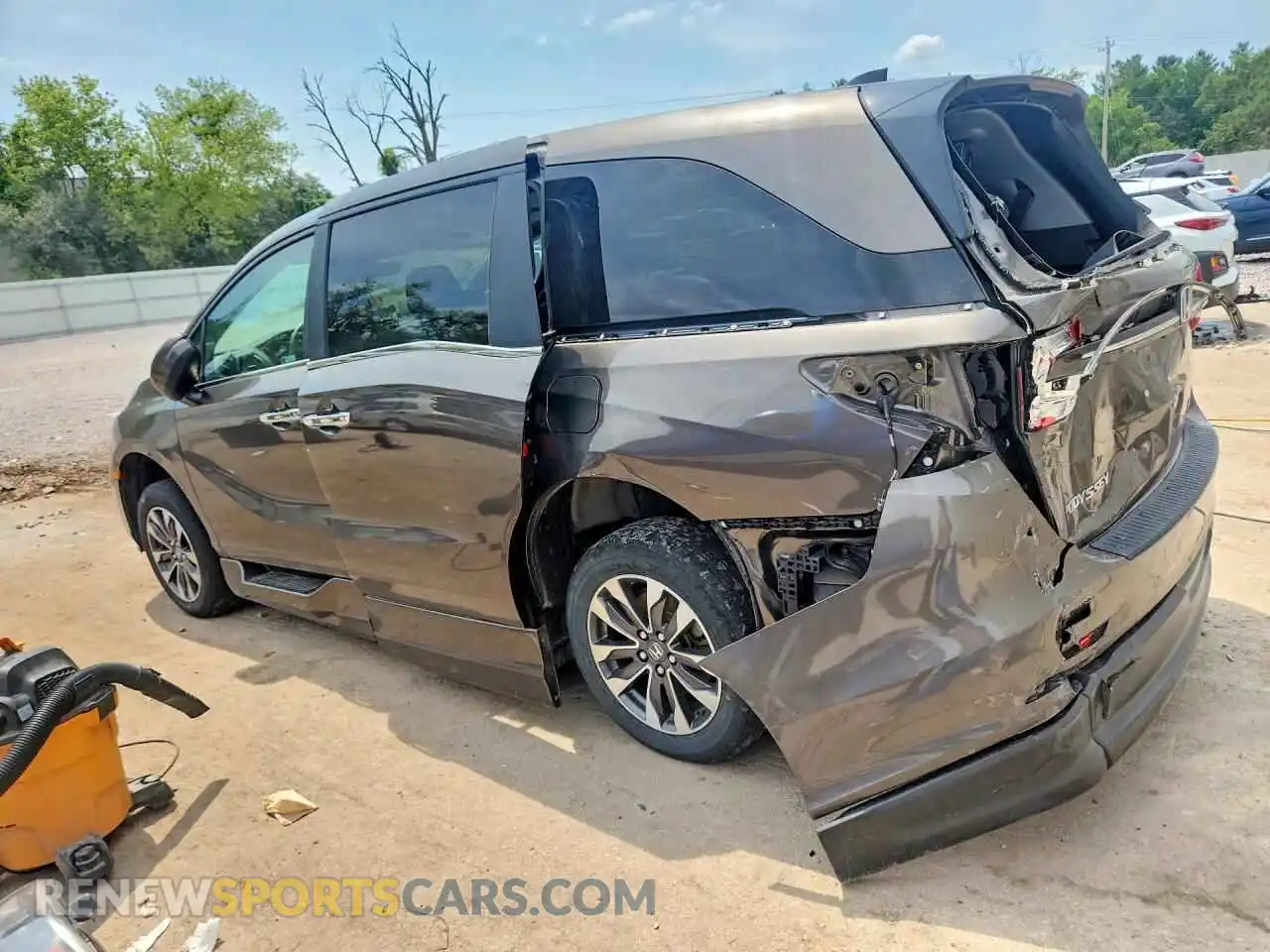 2 Фотография поврежденного автомобиля 5FNRL6H67PB016993 HONDA ODYSSEY 2023