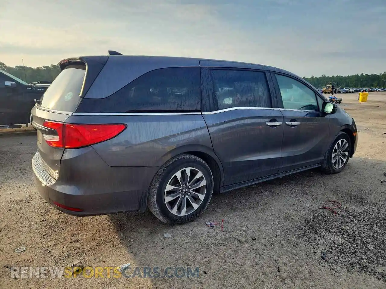 3 Photograph of a damaged car 5FNRL6H67PB069547 HONDA ODYSSEY 2023