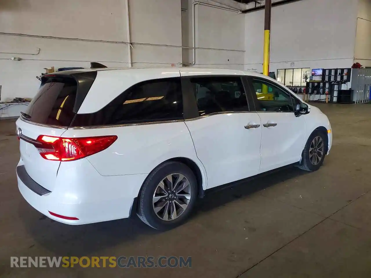 3 fotografías del automóvil dañado 5FNRL6H68PB040641 HONDA ODYSSEY 2023