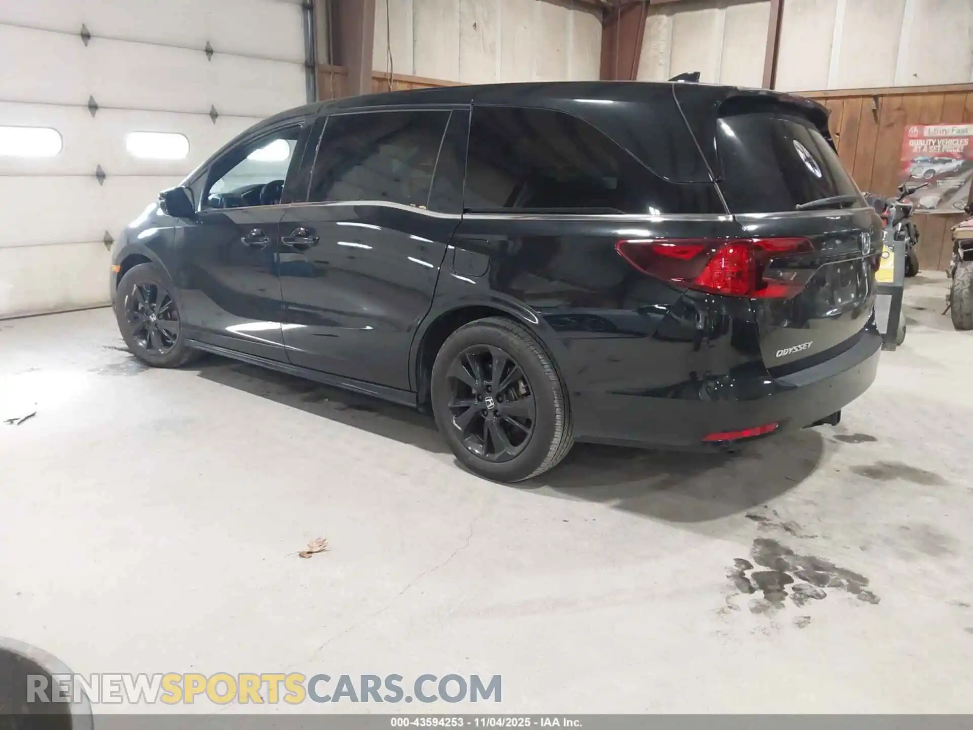 3 Photograph of a damaged car 5FNRL6H70PB032476 HONDA ODYSSEY 2023