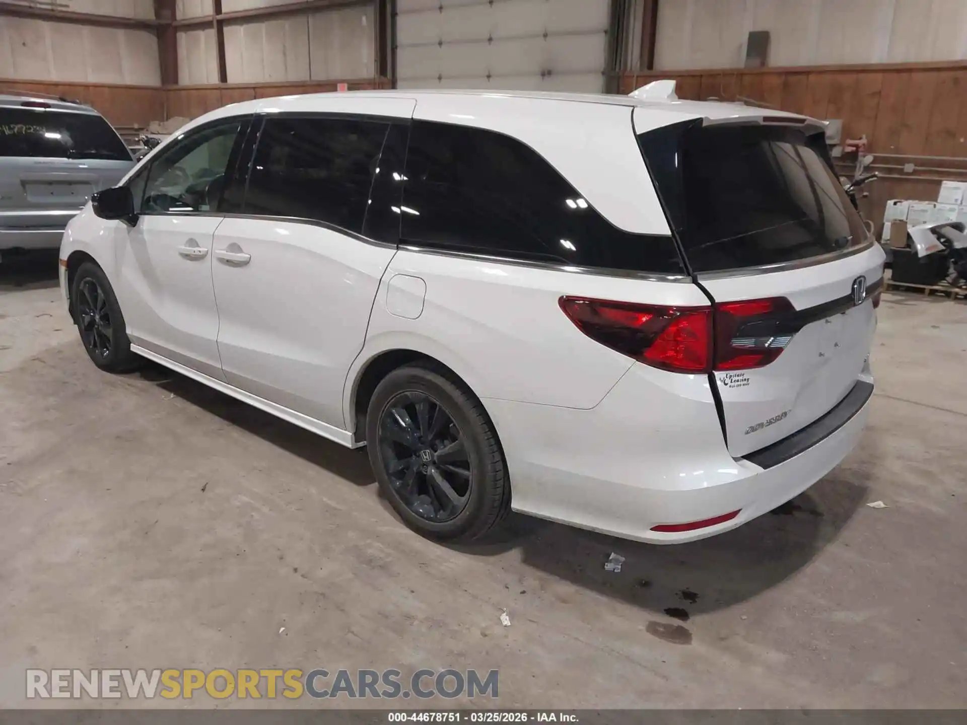 3 Photograph of a damaged car 5FNRL6H70PB079975 HONDA ODYSSEY 2023