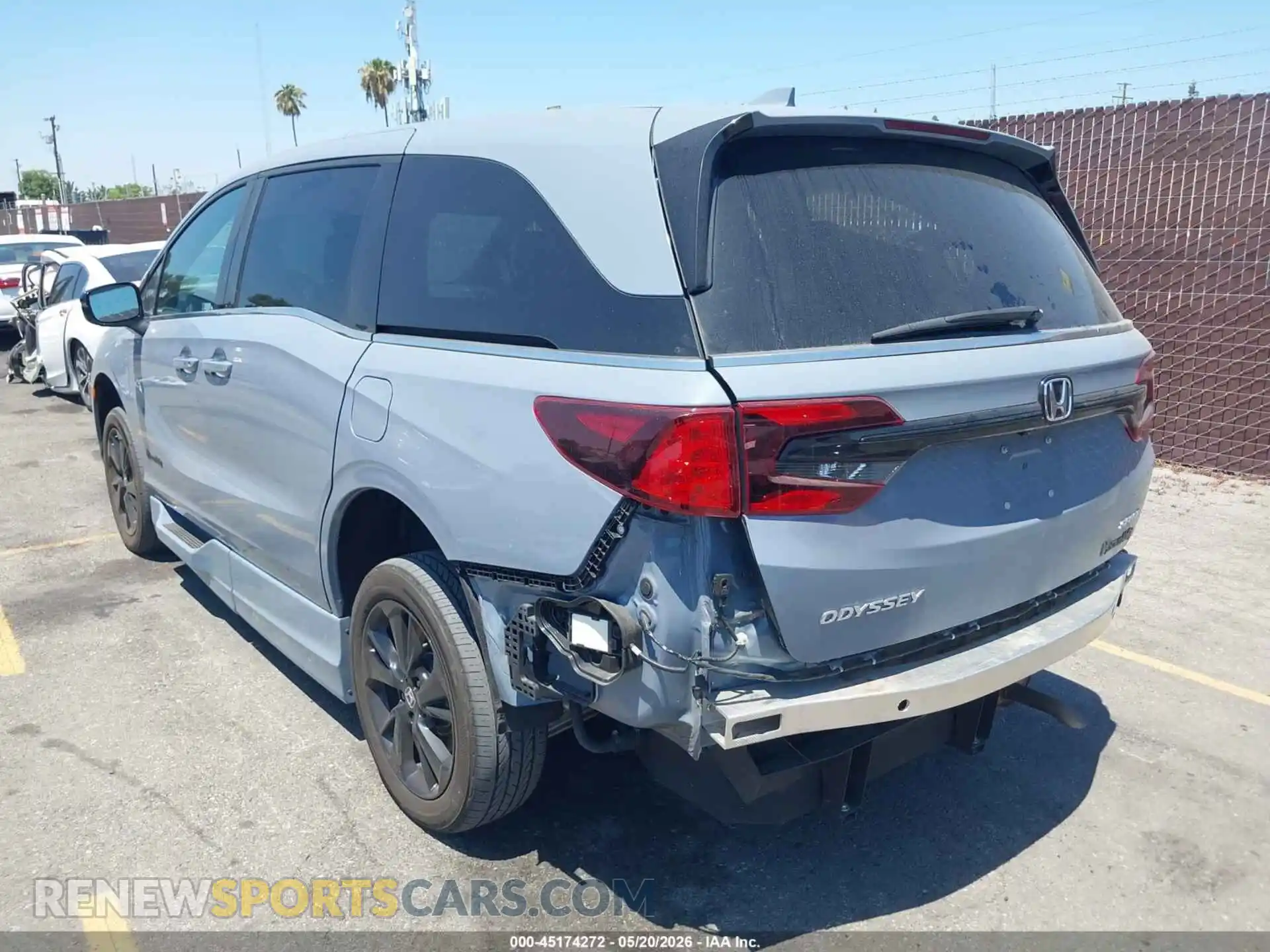 3 Photograph of a damaged car 5FNRL6H72PB022368 HONDA ODYSSEY 2023