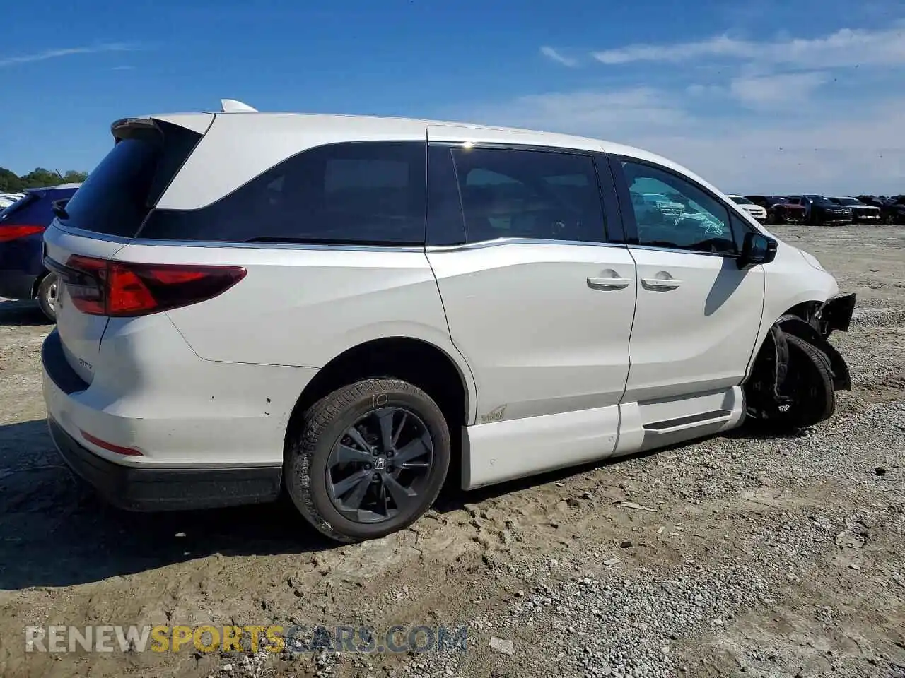 3 Photograph of a damaged car 5FNRL6H79PB008872 HONDA ODYSSEY 2023