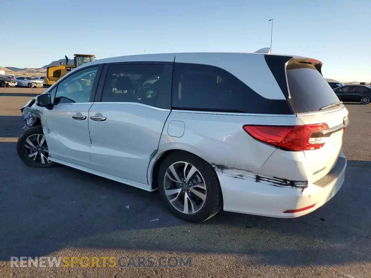 2 Photograph of a damaged car 5FNRL6H80PB022815 HONDA ODYSSEY 2023