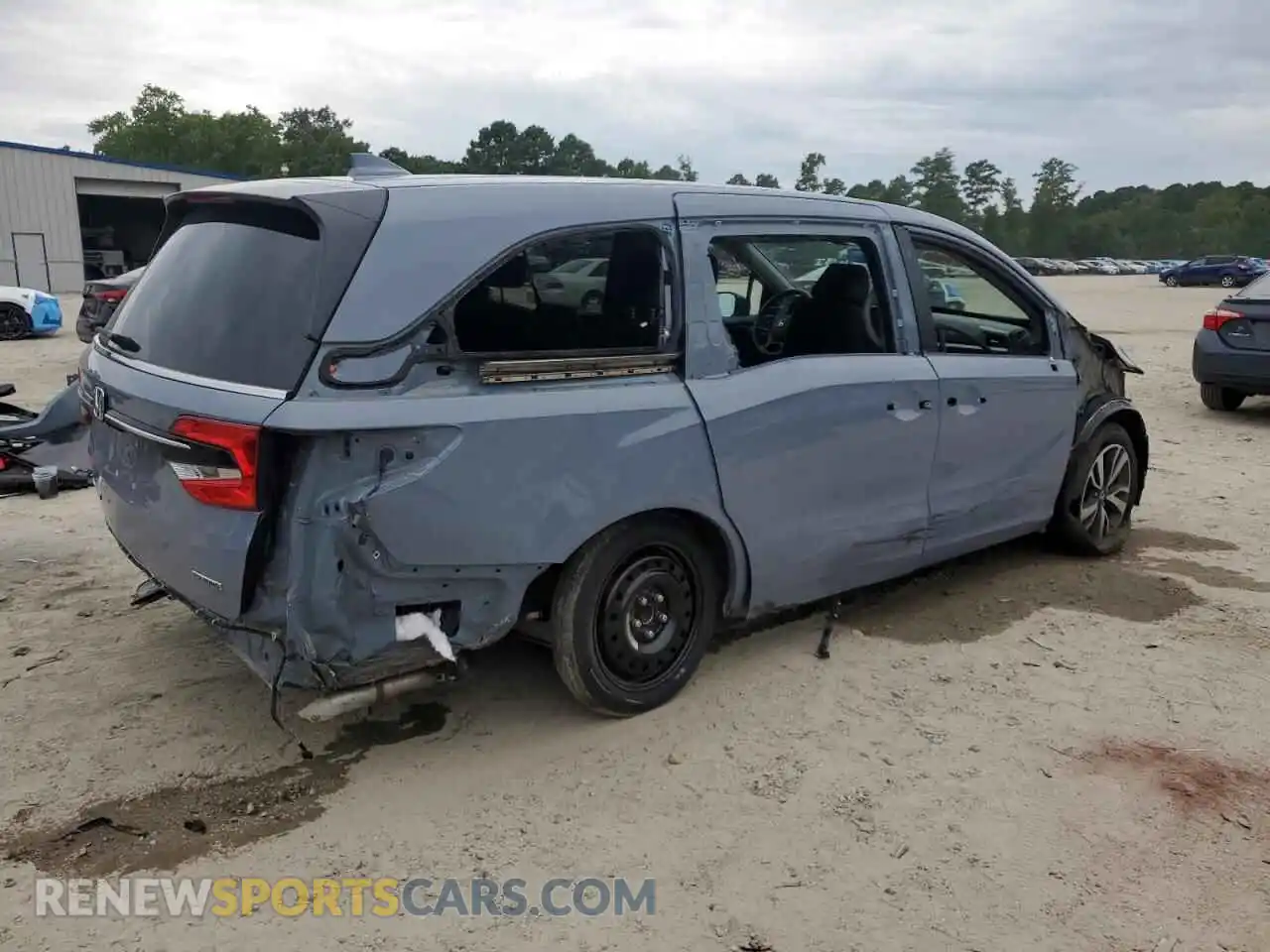 3 Photograph of a damaged car 5FNRL6H80PB047665 HONDA ODYSSEY 2023