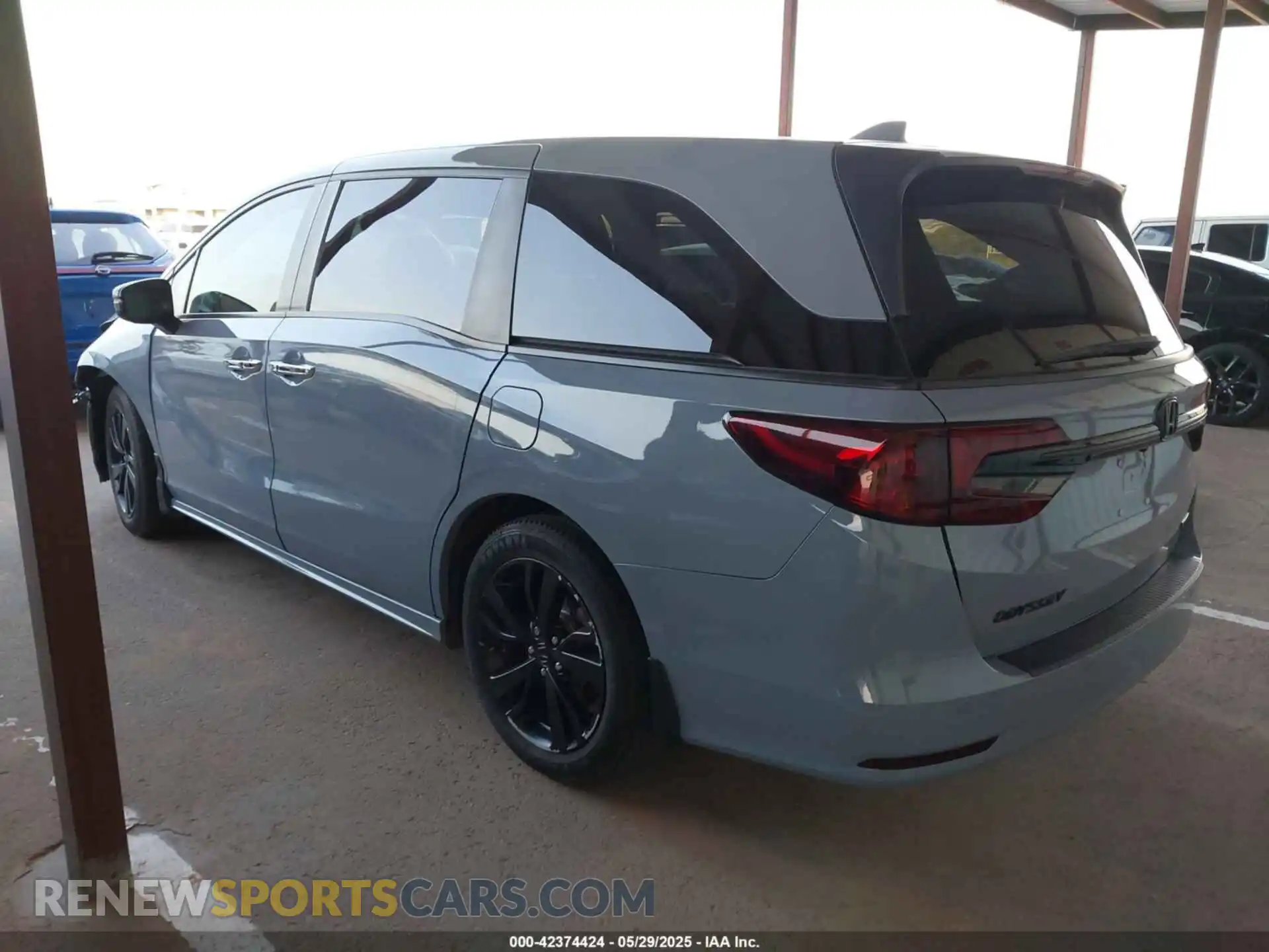 3 fotografías del automóvil dañado 5FNRL6H81PB013329 HONDA ODYSSEY 2023