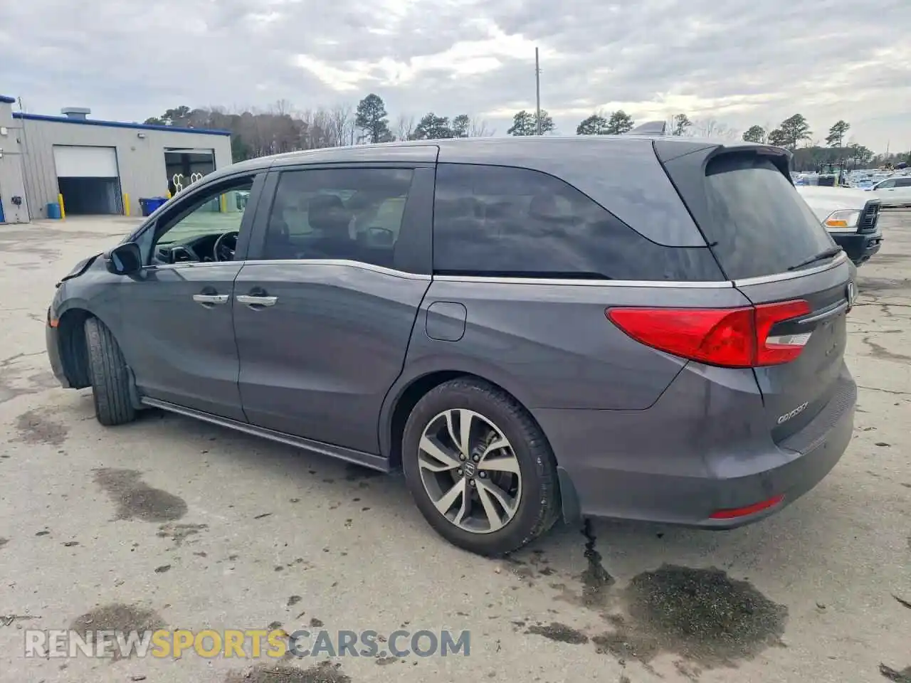 2 Photograph of a damaged car 5FNRL6H81PB020281 HONDA ODYSSEY 2023