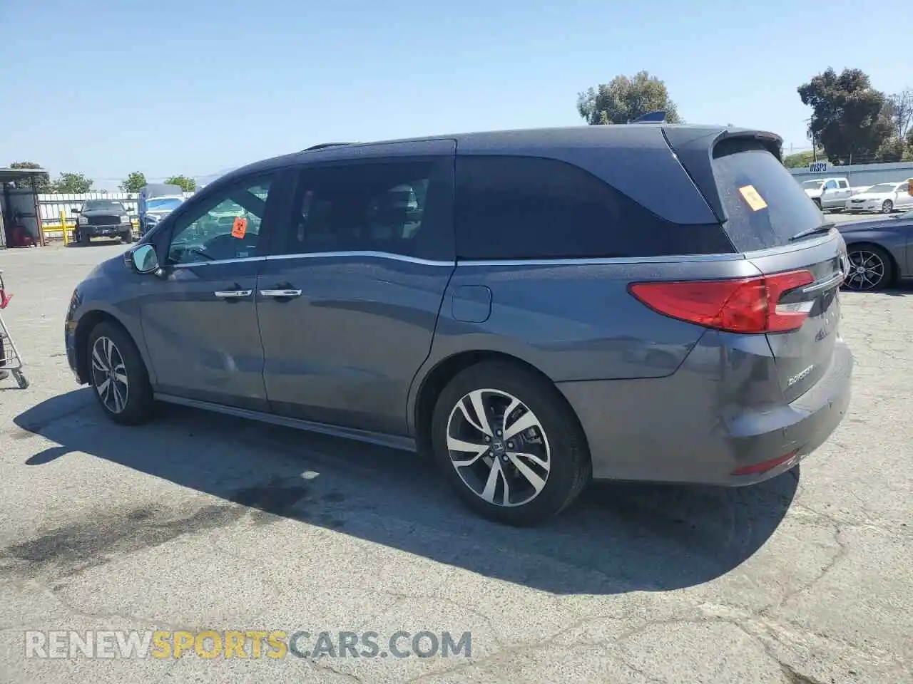 2 Photograph of a damaged car 5FNRL6H81PB024055 HONDA ODYSSEY 2023