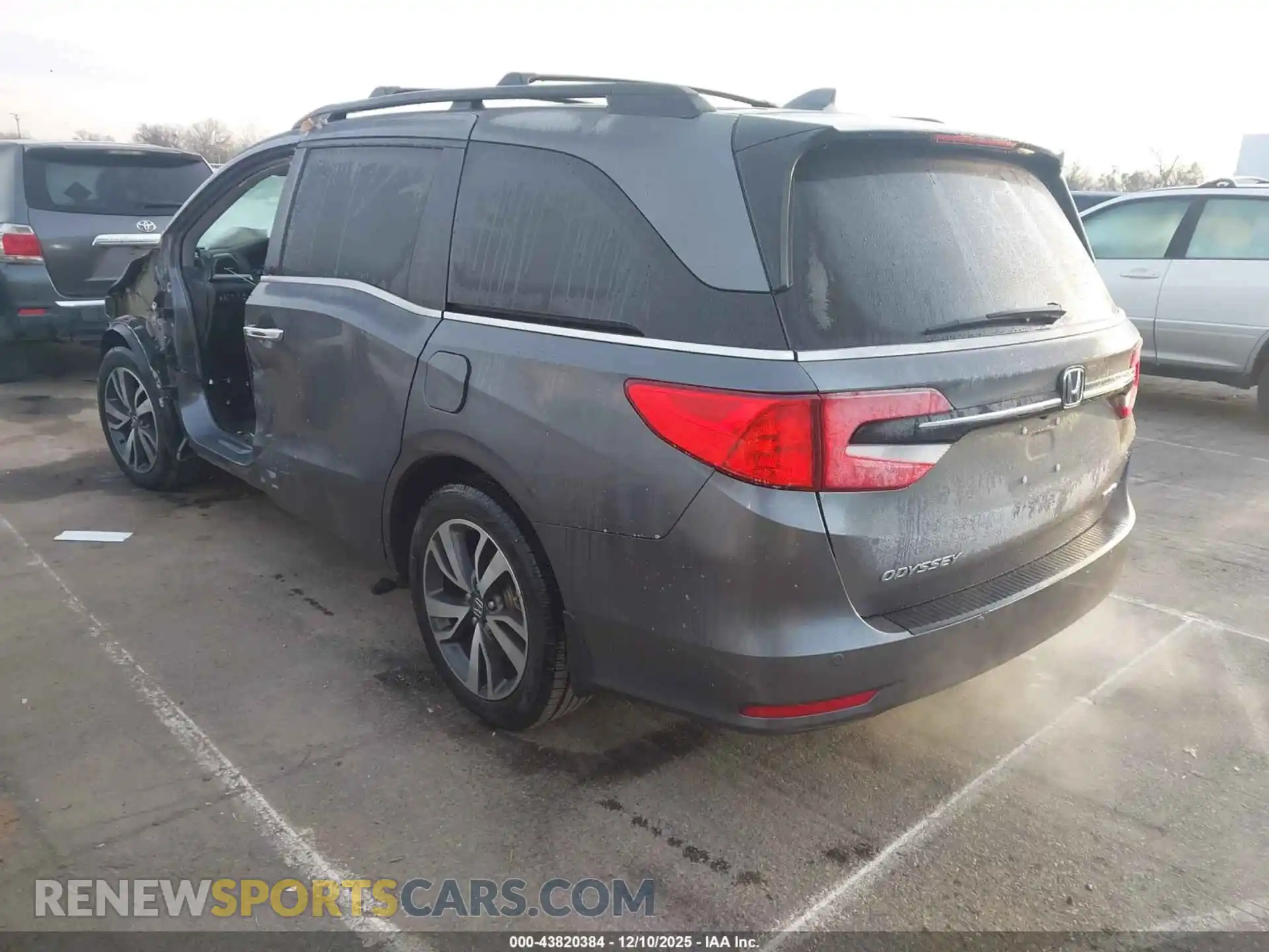 3 fotografías del automóvil dañado 5FNRL6H82PB045691 HONDA ODYSSEY 2023