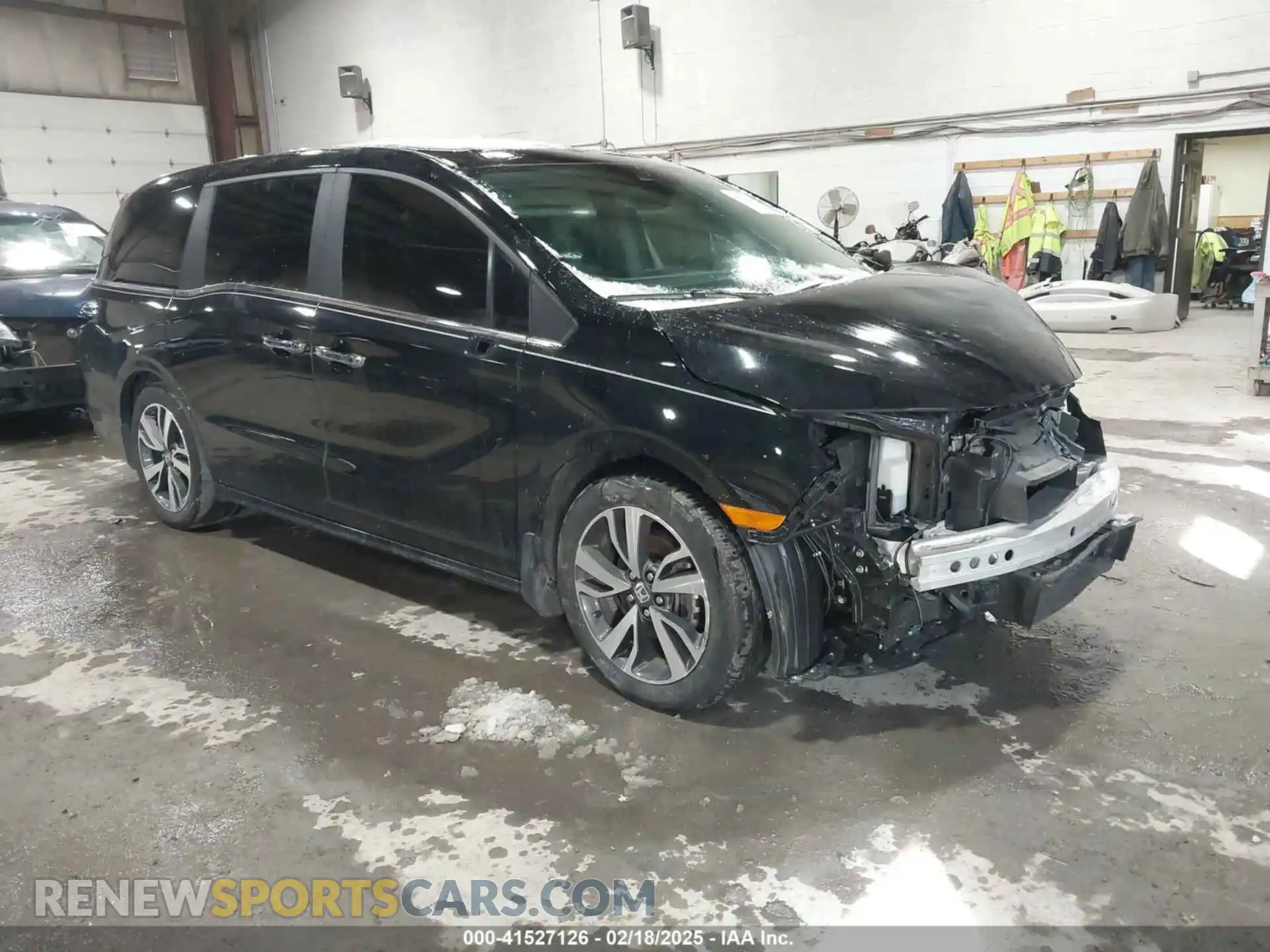 1 Photograph of a damaged car 5FNRL6H82PB080246 HONDA ODYSSEY 2023