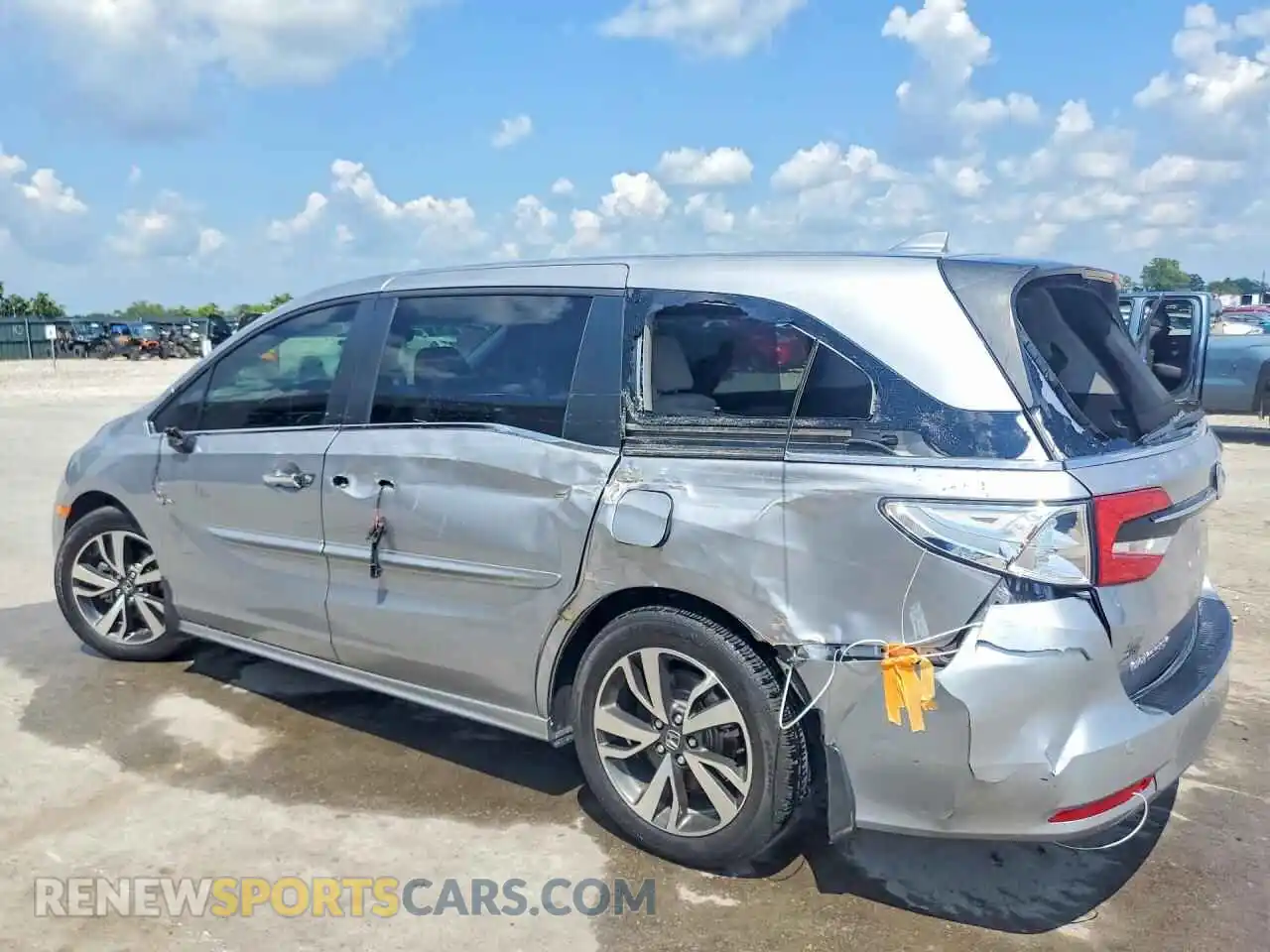 2 Photograph of a damaged car 5FNRL6H83PB033503 HONDA ODYSSEY 2023