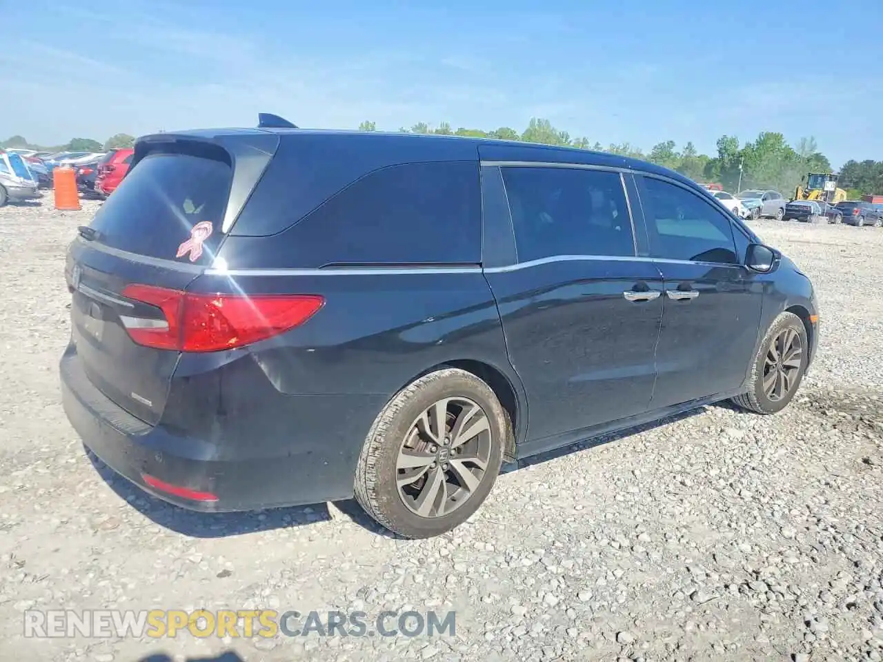 3 Photograph of a damaged car 5FNRL6H84PB009405 HONDA ODYSSEY 2023