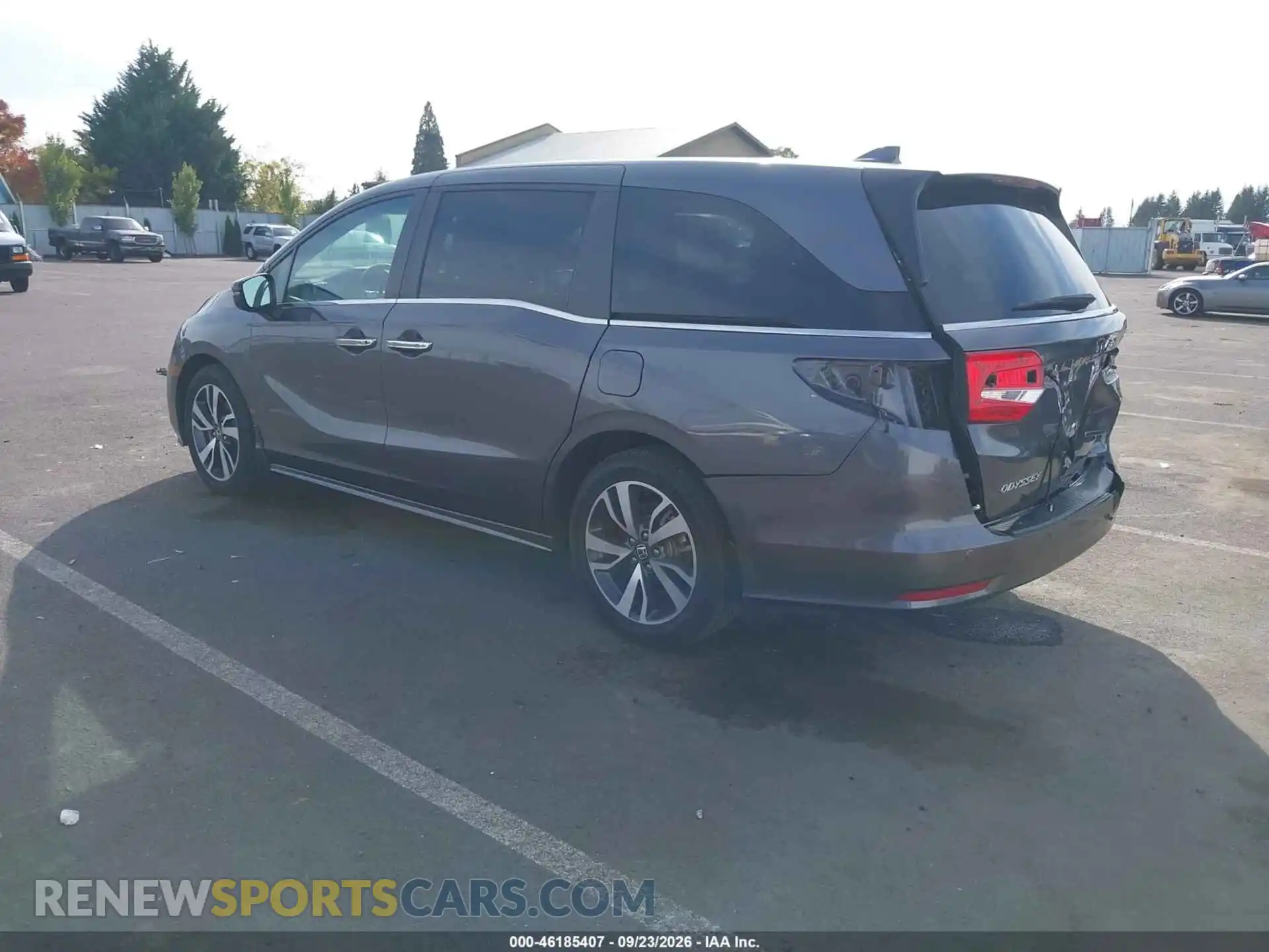 3 Photograph of a damaged car 5FNRL6H84PB017911 HONDA ODYSSEY 2023