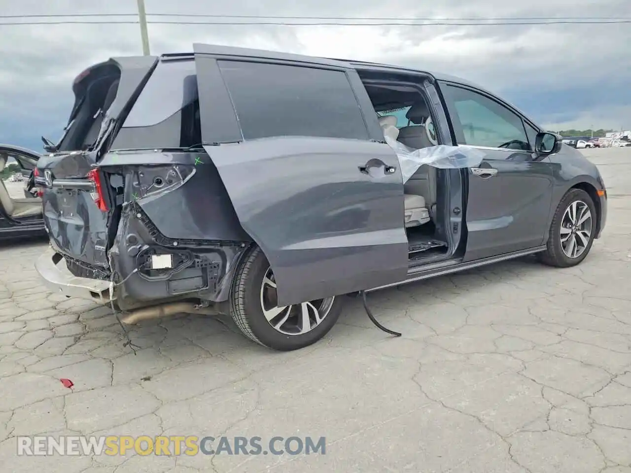3 Photograph of a damaged car 5FNRL6H84PB060192 HONDA ODYSSEY 2023