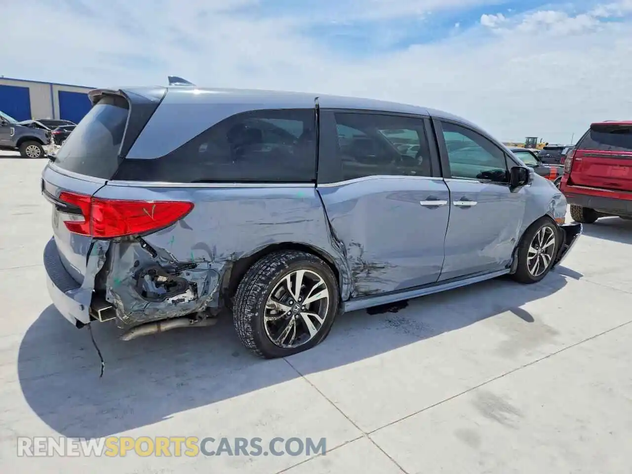 3 Photograph of a damaged car 5FNRL6H85PB012930 HONDA ODYSSEY 2023
