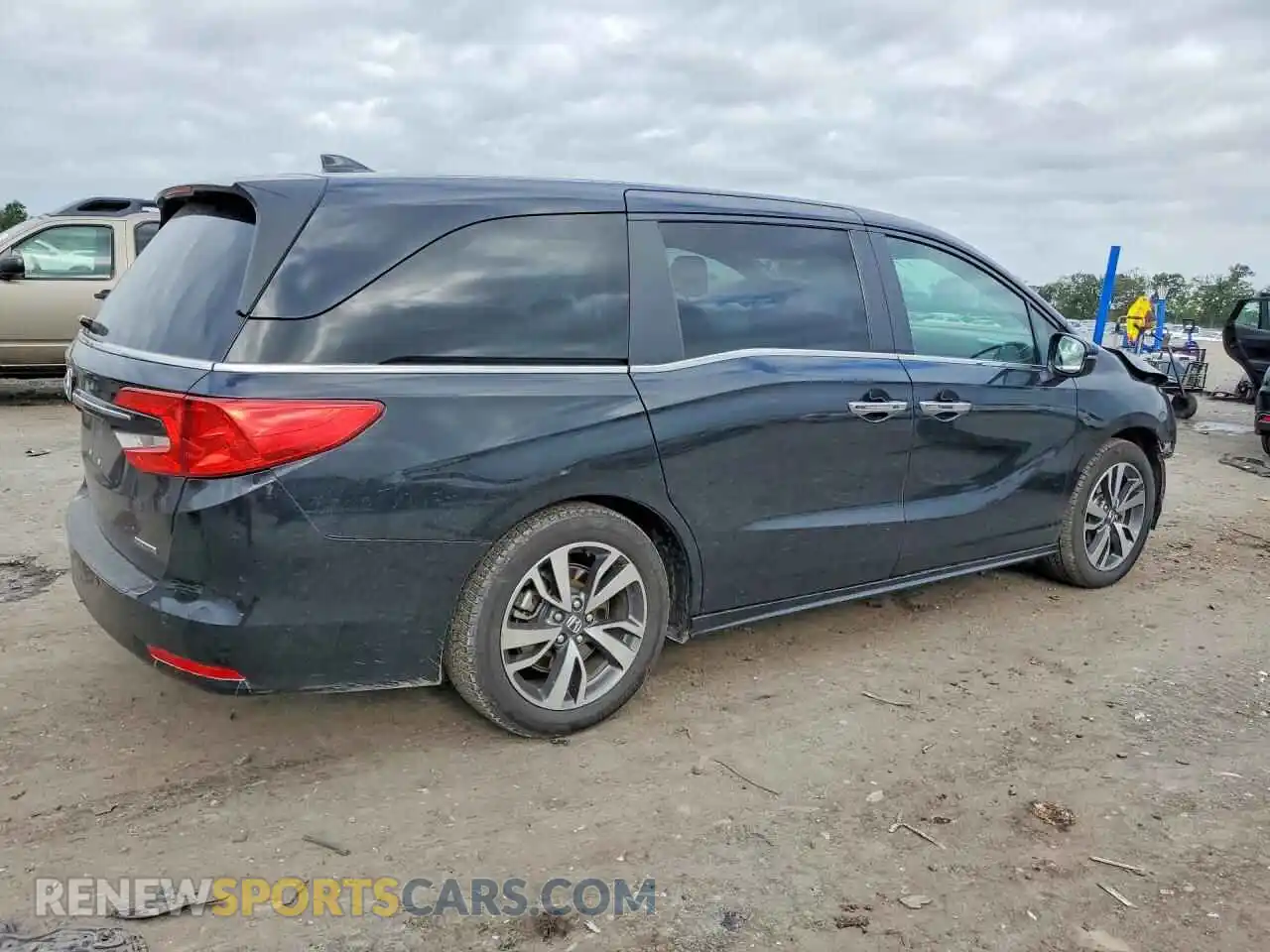 3 Photograph of a damaged car 5FNRL6H86PB012841 HONDA ODYSSEY 2023