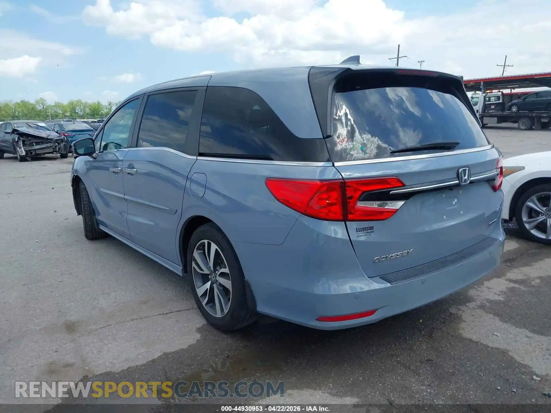 3 Photograph of a damaged car 5FNRL6H86PB013309 HONDA ODYSSEY 2023