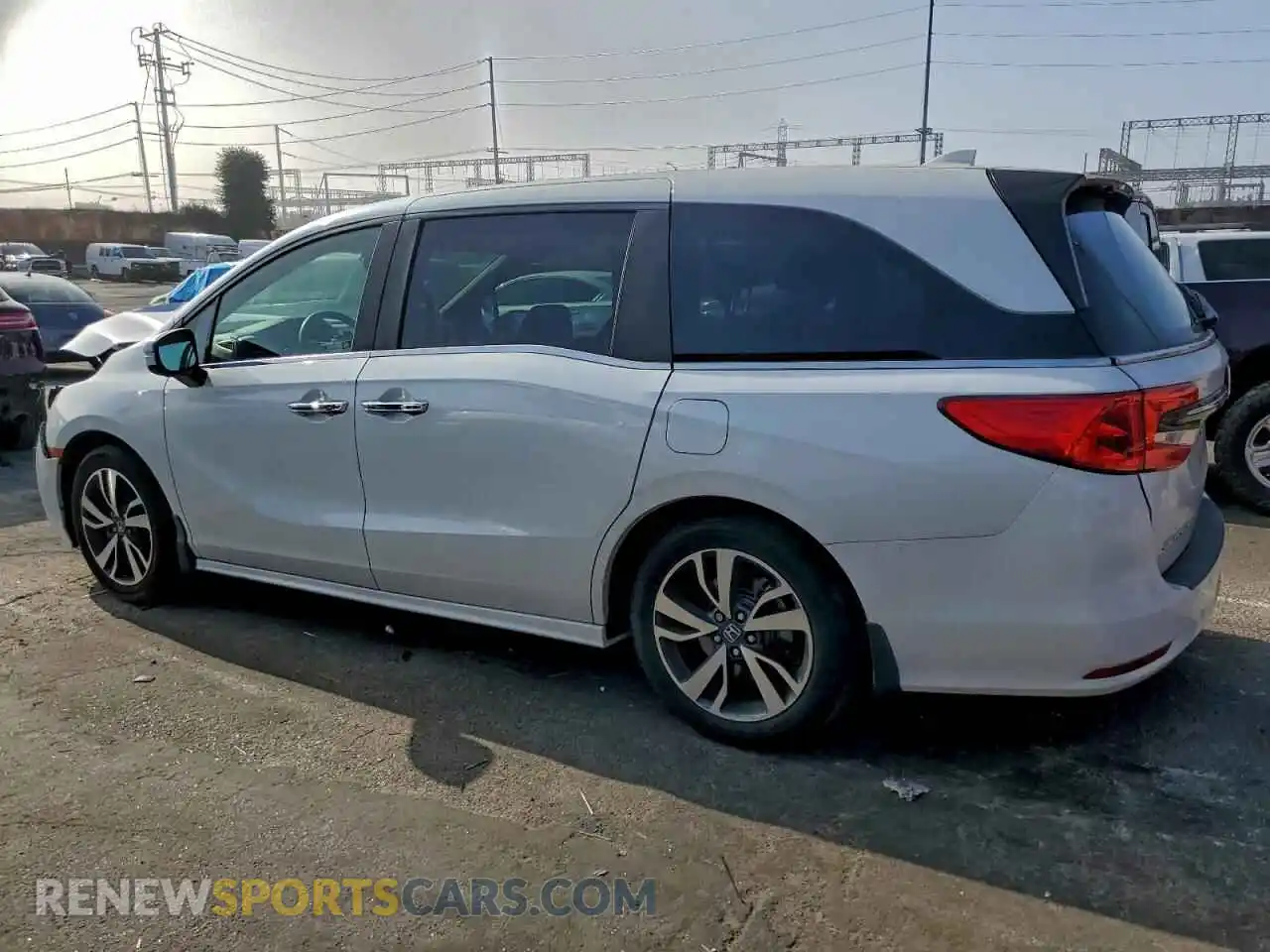 2 Photograph of a damaged car 5FNRL6H86PB018123 HONDA ODYSSEY 2023