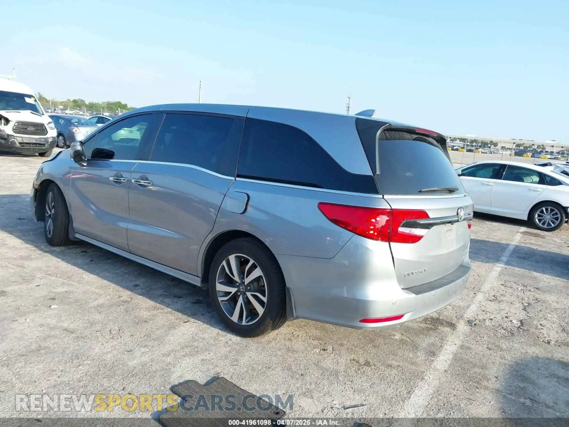 3 fotografías del automóvil dañado 5FNRL6H86PB020700 HONDA ODYSSEY 2023