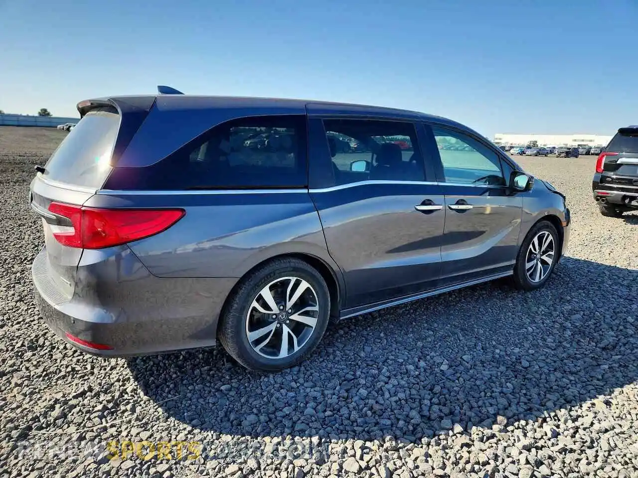 3 Photograph of a damaged car 5FNRL6H86PB030014 HONDA ODYSSEY 2023