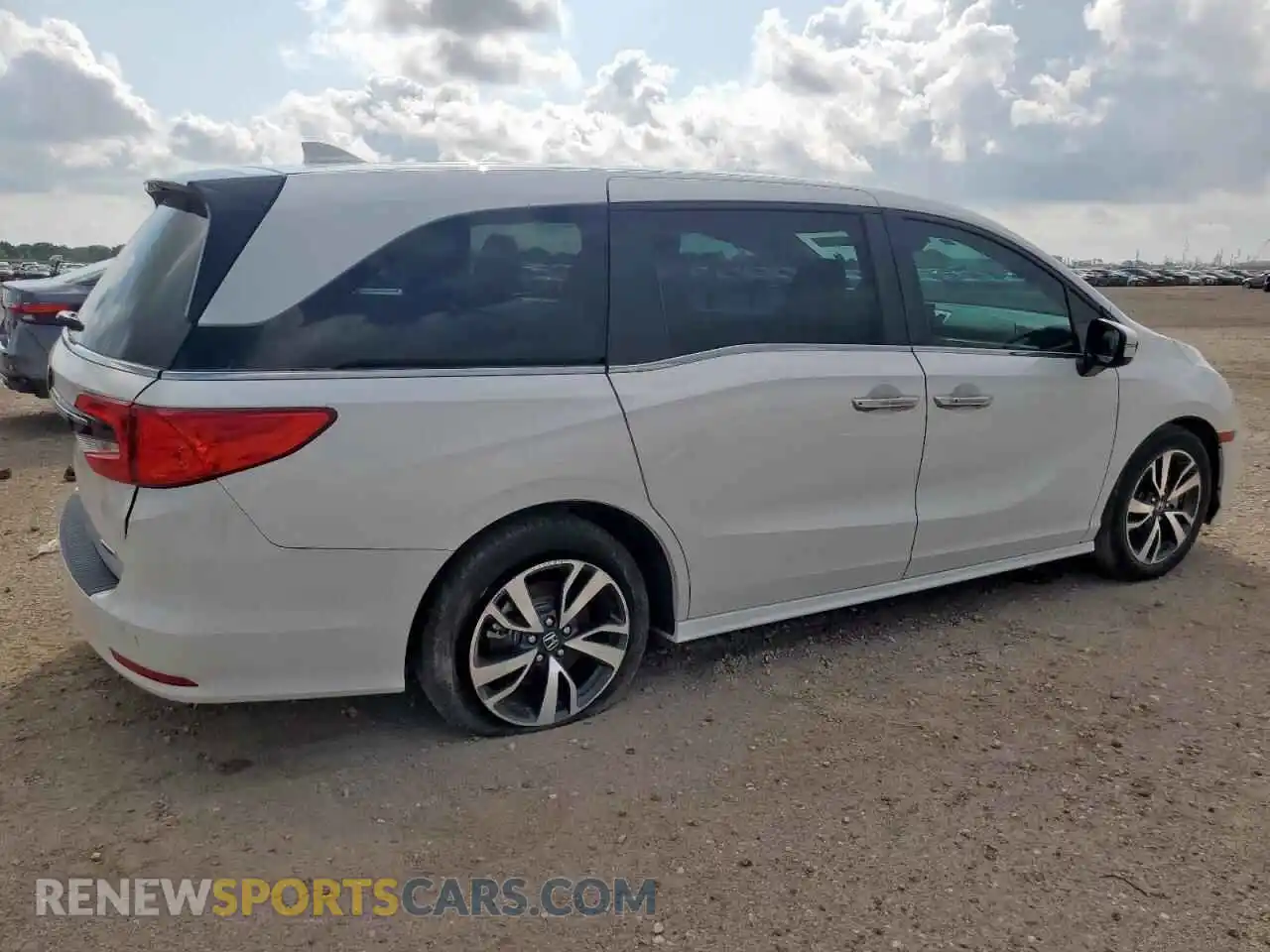 3 fotografías del automóvil dañado 5FNRL6H86PB037111 HONDA ODYSSEY 2023