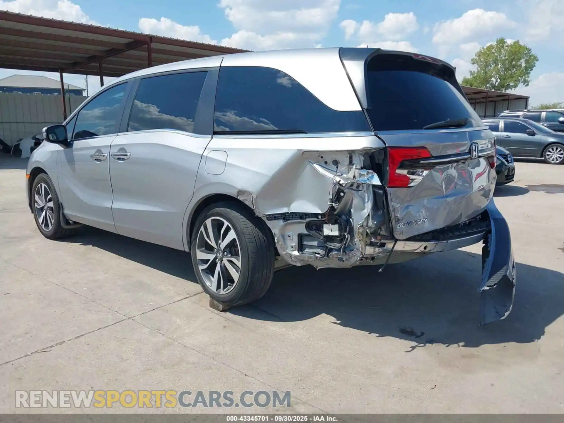 3 Photograph of a damaged car 5FNRL6H86PB037951 HONDA ODYSSEY 2023