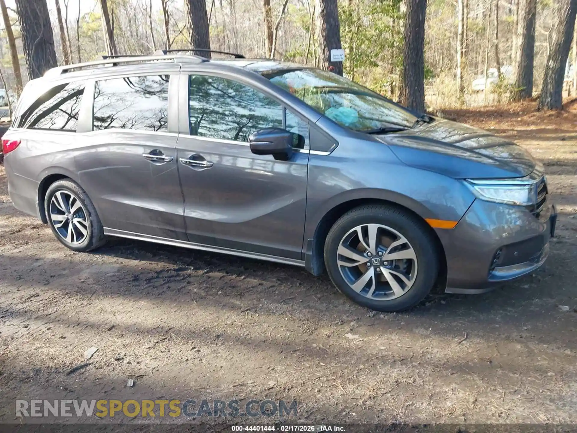 1 Photograph of a damaged car 5FNRL6H87PB005588 HONDA ODYSSEY 2023
