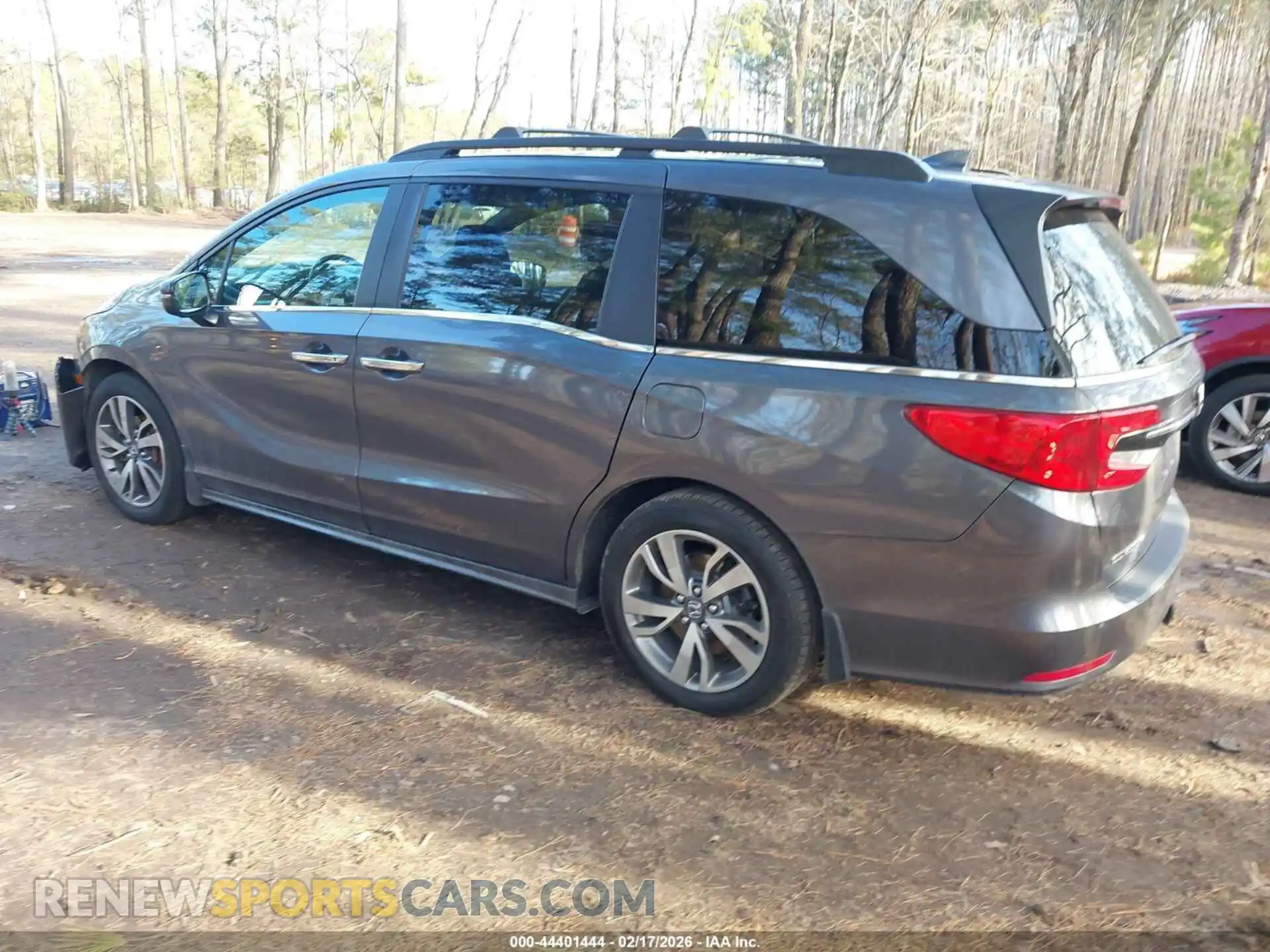 3 Photograph of a damaged car 5FNRL6H87PB005588 HONDA ODYSSEY 2023