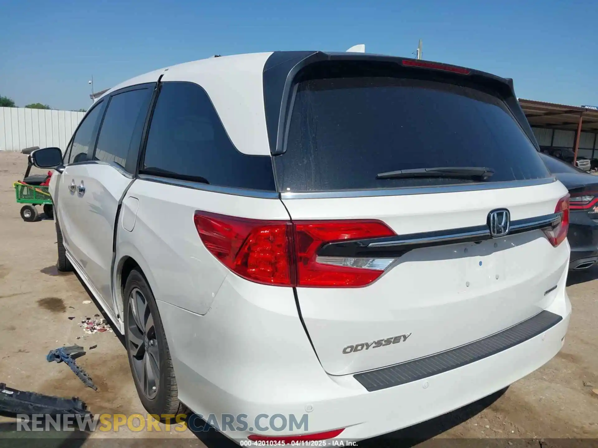3 Photograph of a damaged car 5FNRL6H87PB055603 HONDA ODYSSEY 2023