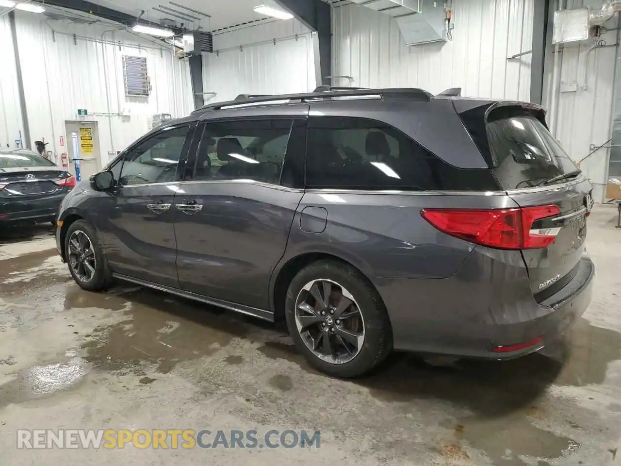 2 Photograph of a damaged car 5FNRL6H87PB500101 HONDA ODYSSEY 2023
